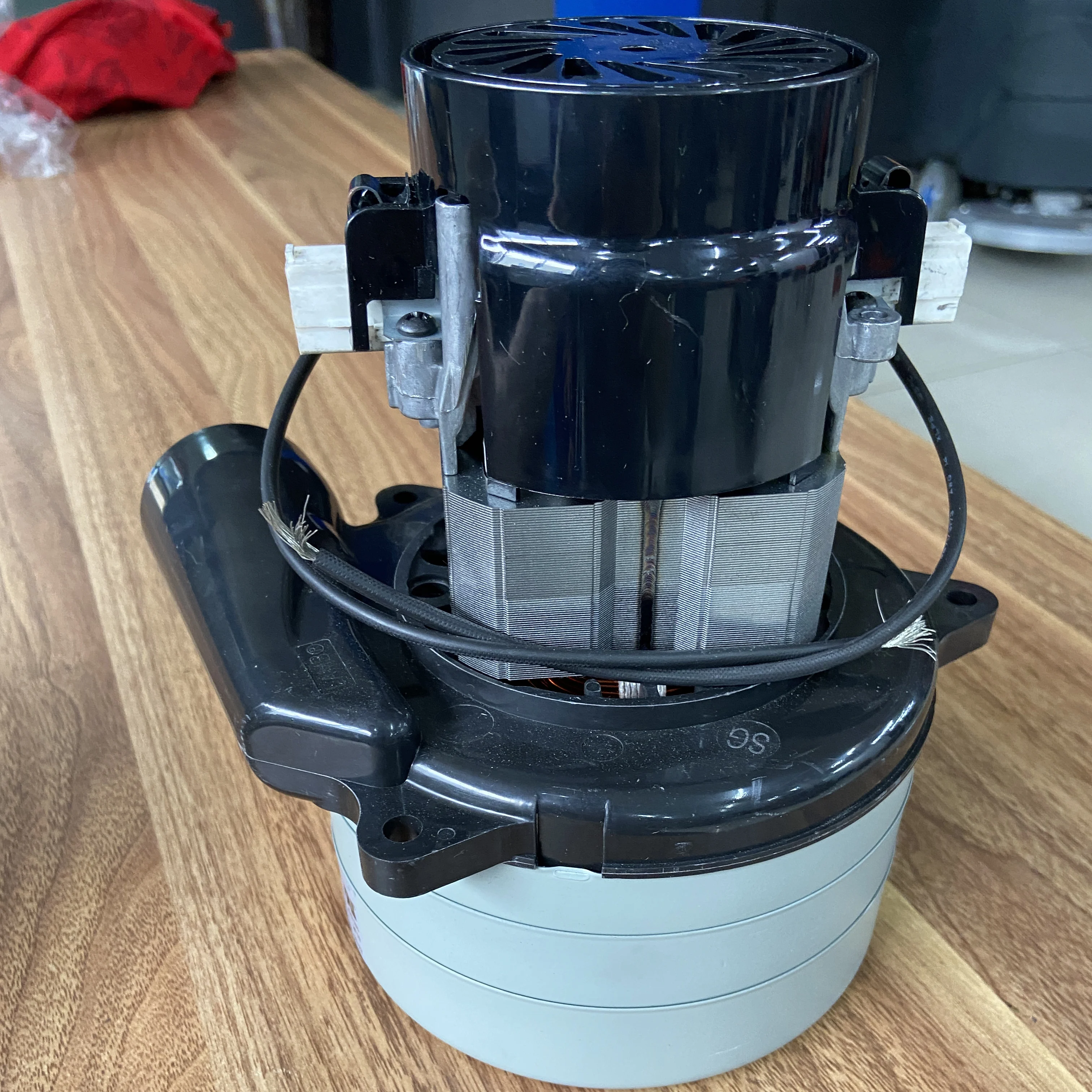 Gaoge Manufacturer AMETEK Floorcare and Cleaner Motors 24V 500W Vacuum Motor for Floor Scrubber Cleaner Machine