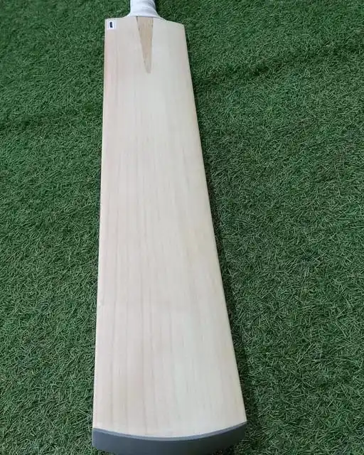 Fresh Stock Customized English Willow Cricket Bat 2022