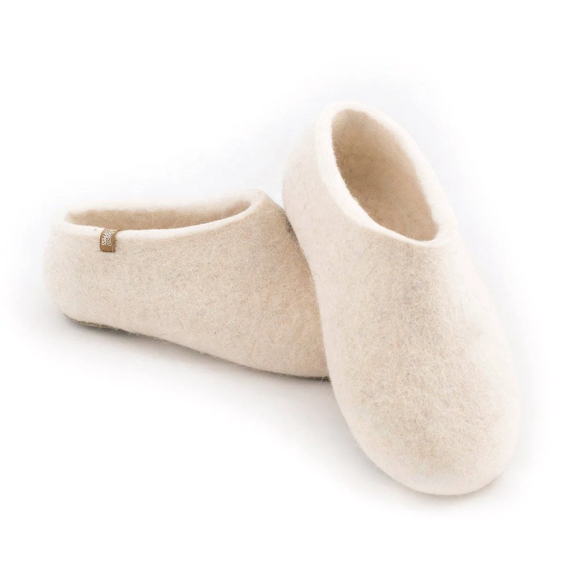 Handmade Felt shoes with plain desgin and leather sole made in nepal