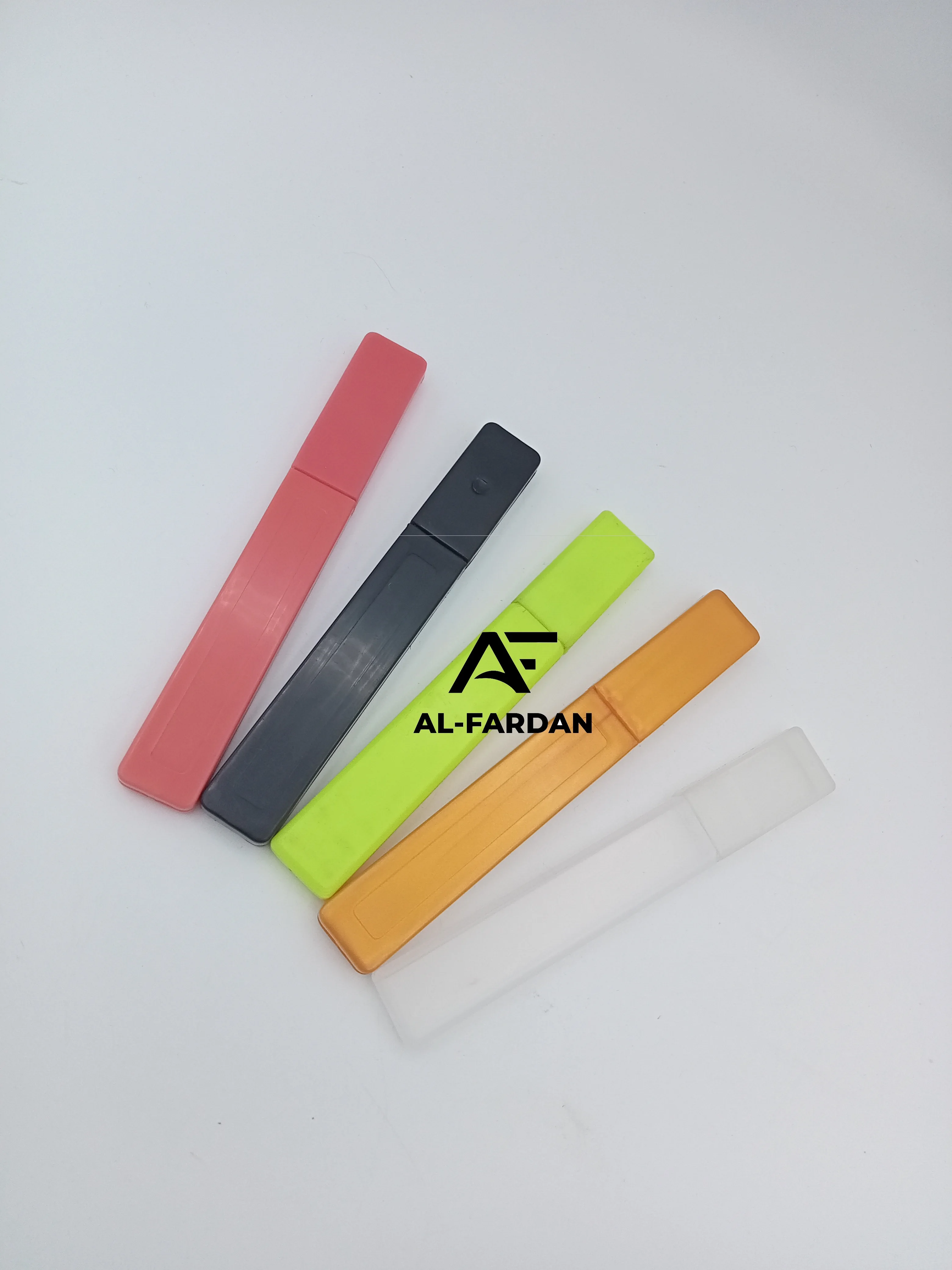 Wholesale Bulk Quantity Tweezers Plastic Tubes High Quality Mix Colors Packaging Tubes For Tweezers Cheap Prices