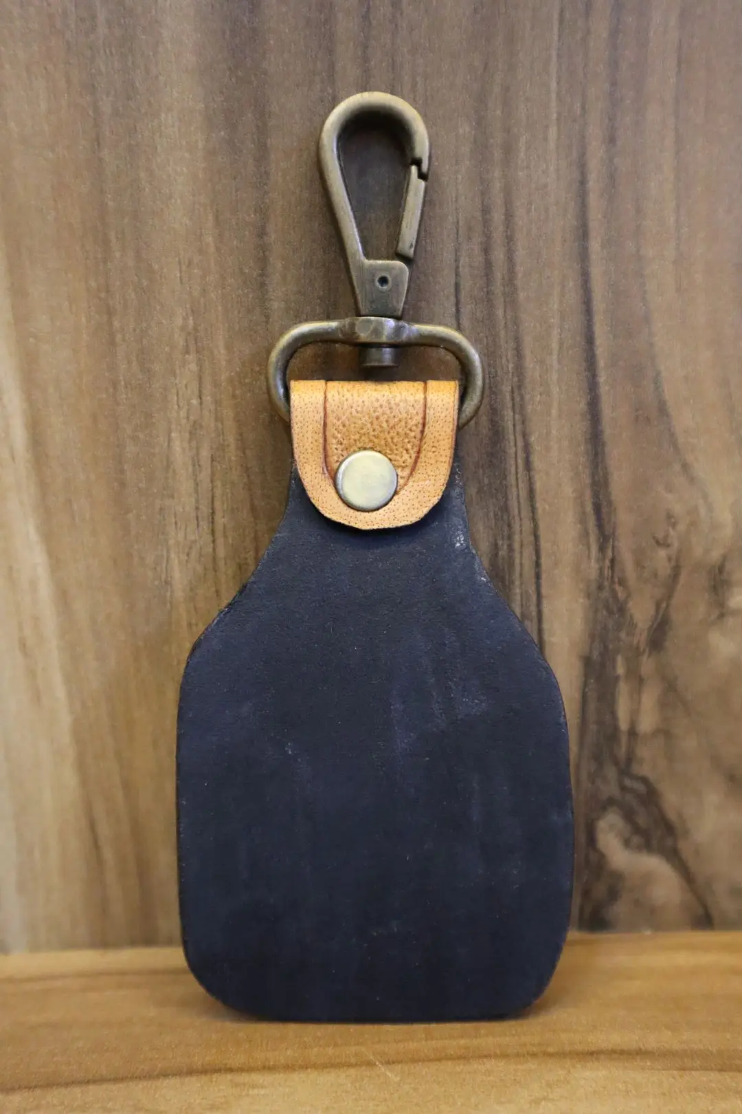 New Arrival Hand Tooled Leather Wristlet Key Fobs Embossed Floral Print Leather Key Rings Tooled Leather Accessories Key Straps