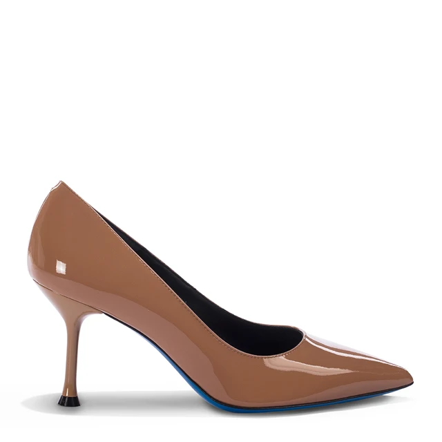 Lustrous hazelnut-tone patent leather pump made in Italy on classic stiletto 8 cm heel for wholesale