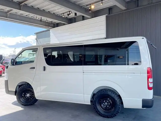 Good Condition HIACE mini bus diesel gasoline small bus 15 passenger mini bus
