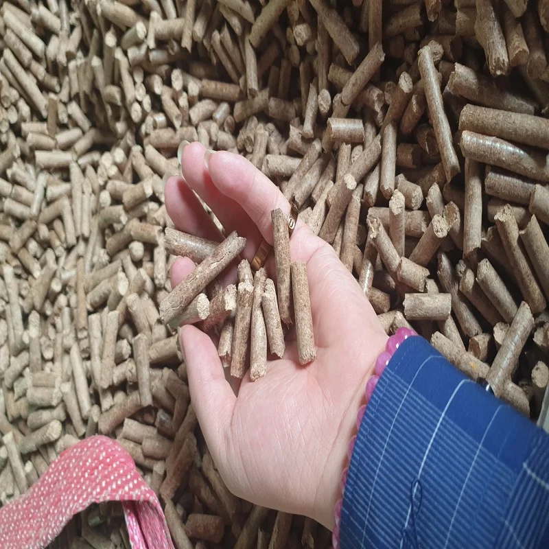 Big Mountain Brand  High Quality 1.5-3 Ash  size 6mm 8mm Acacia Bamboo Export worldwide A1 Wood Pellets From Vietnam