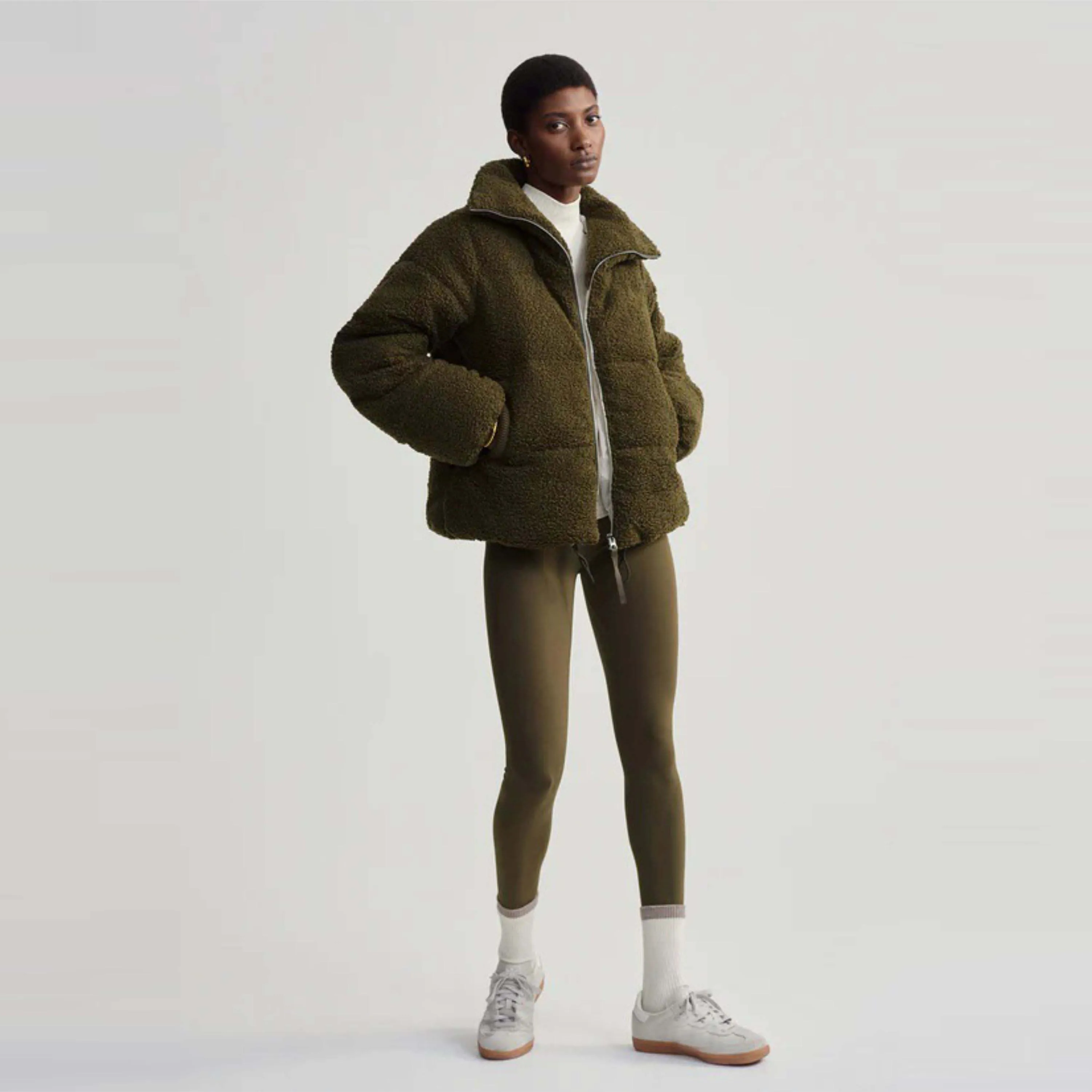 OEM Warm  Sherpa Puffer Jacket Cozy and Stylish Outerwear for Winter Comfort and Casual Wear