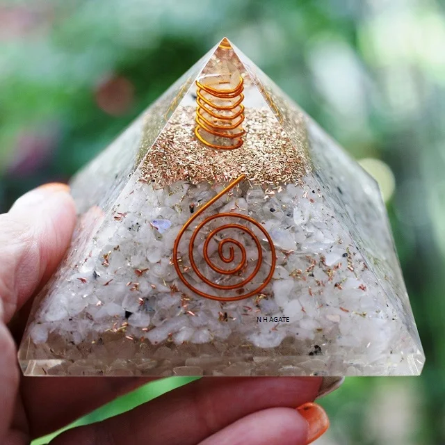 wholesale natural agate stone high flashy rainbow moonstone chips orgone orgonite pyramid