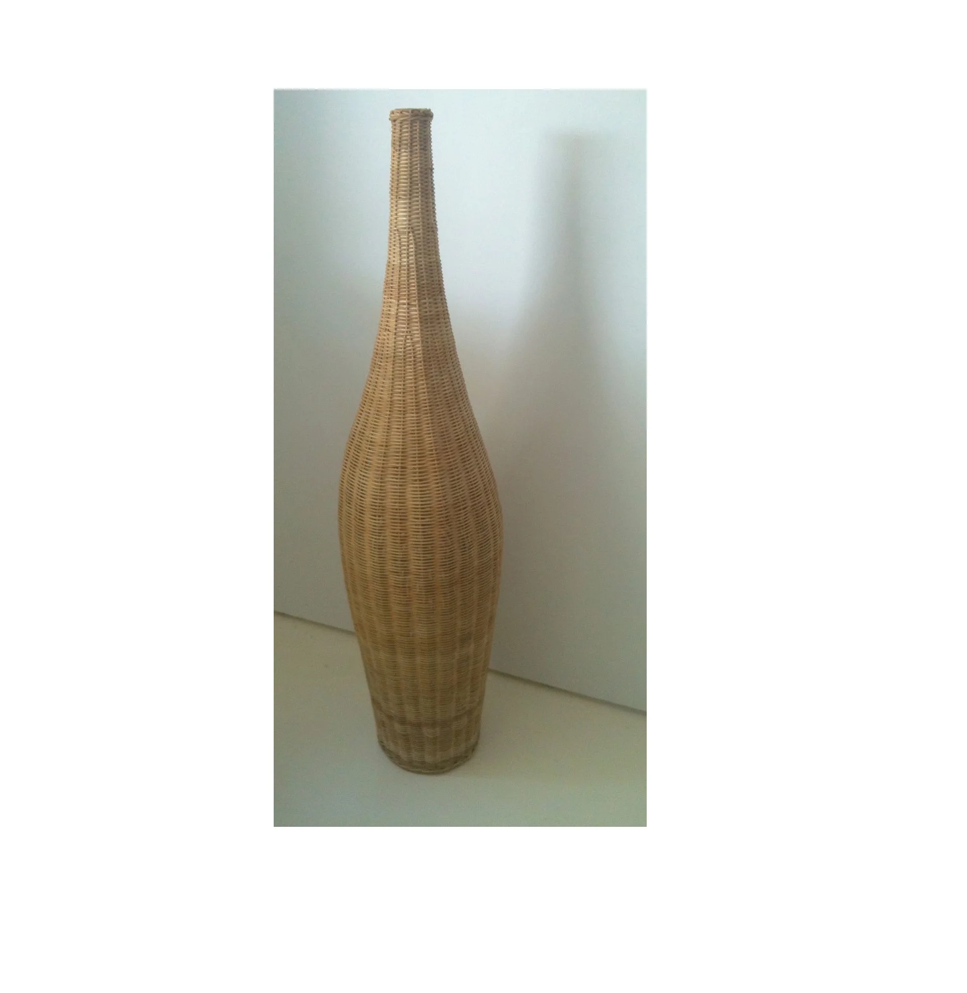 Low Price Smart Pots & Planters Garden Decor Rattan Planter with Iron Stand Large Floor Standing Black Stand