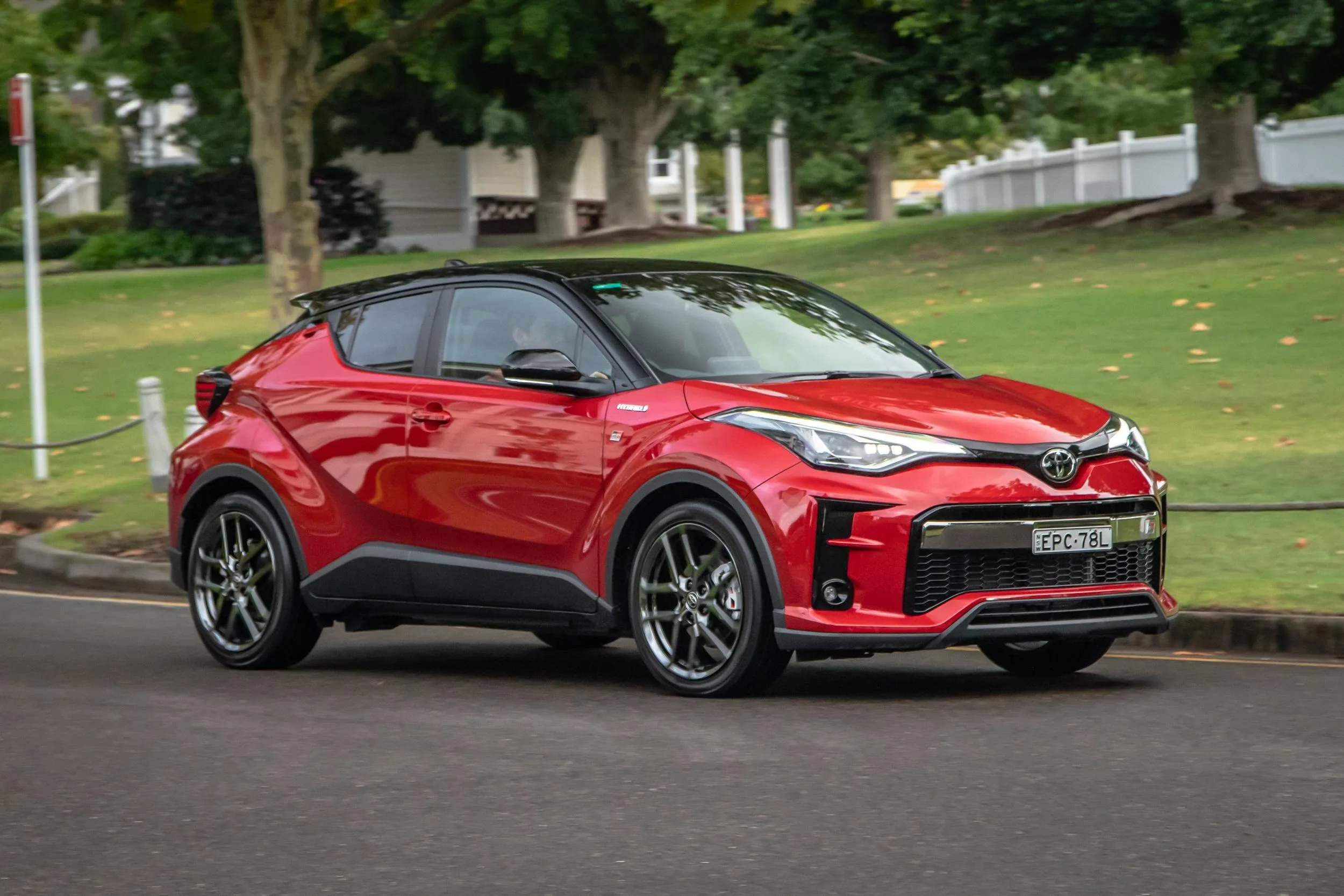 2023 Toyota CHR Электрический 5 мест компактный внедорожник двухмоторный 2 0 л E-CVT Лидирующий выпуск автомобильного бензина