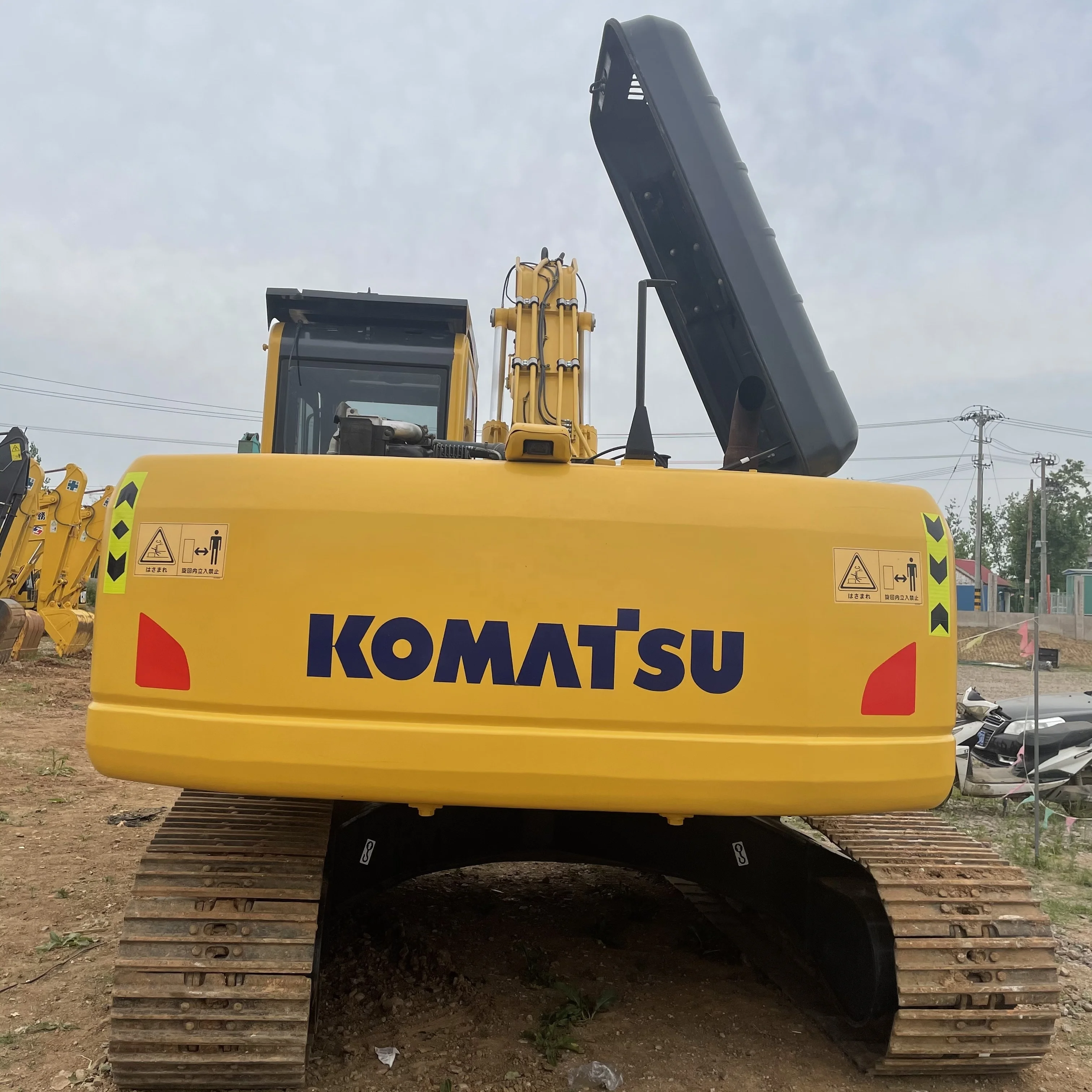Used original Japan Komatsu PC240-8 PC220-8 PC200-8 excavator, 24 tons medium hydraulic crawler backhoe excavator at low price