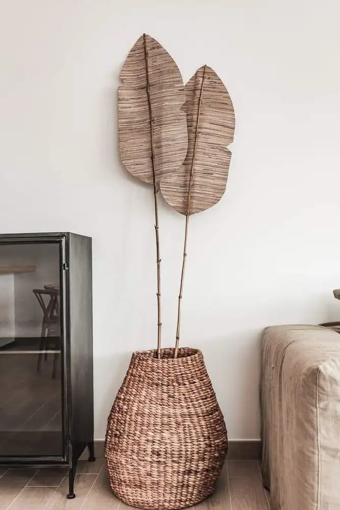 Modern Luxury Chic Home Decorative Floral Vase Unique Tabletop Straw for Dry Flowers Unique Shape Hot Sale for Garden Weddings