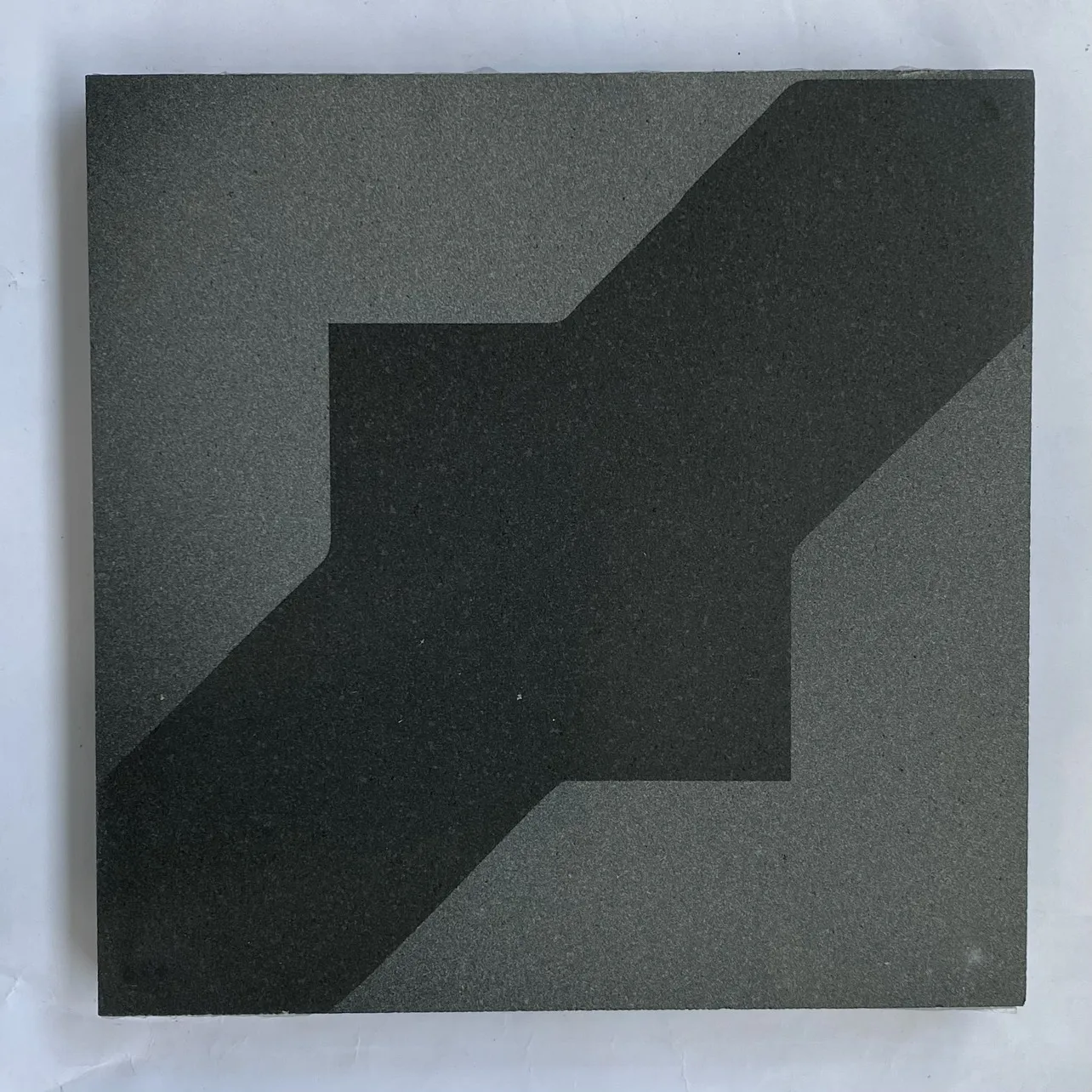 Best Quality Volcanic Black Basalt Natural Stone Tiles for Floor Customized Sizes Slabs Tiles Glazed Honed Basalt Tiles