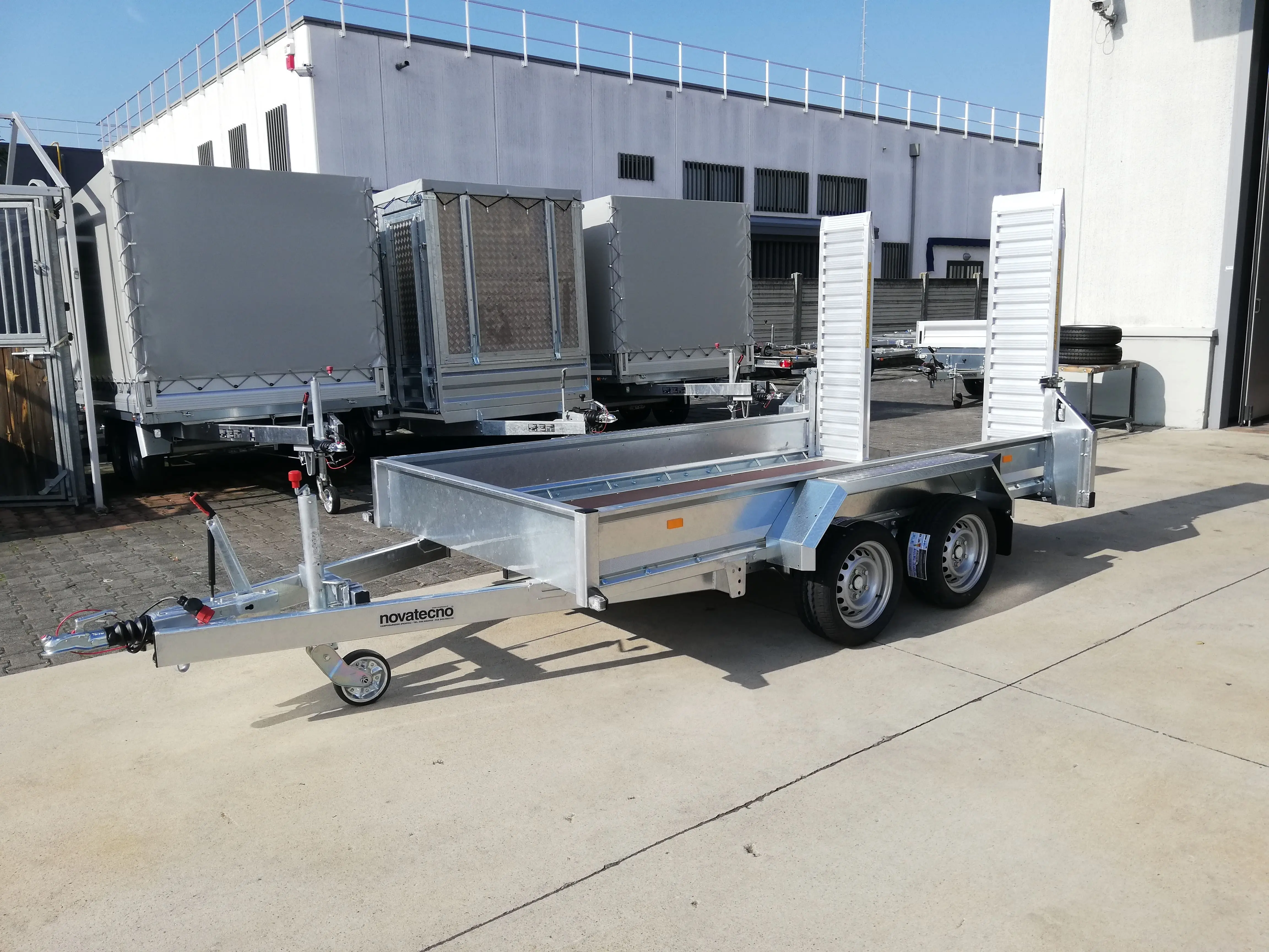 italian quality trailer for machinery vehicles tractors and operating machines 356 MAT 300 T/16