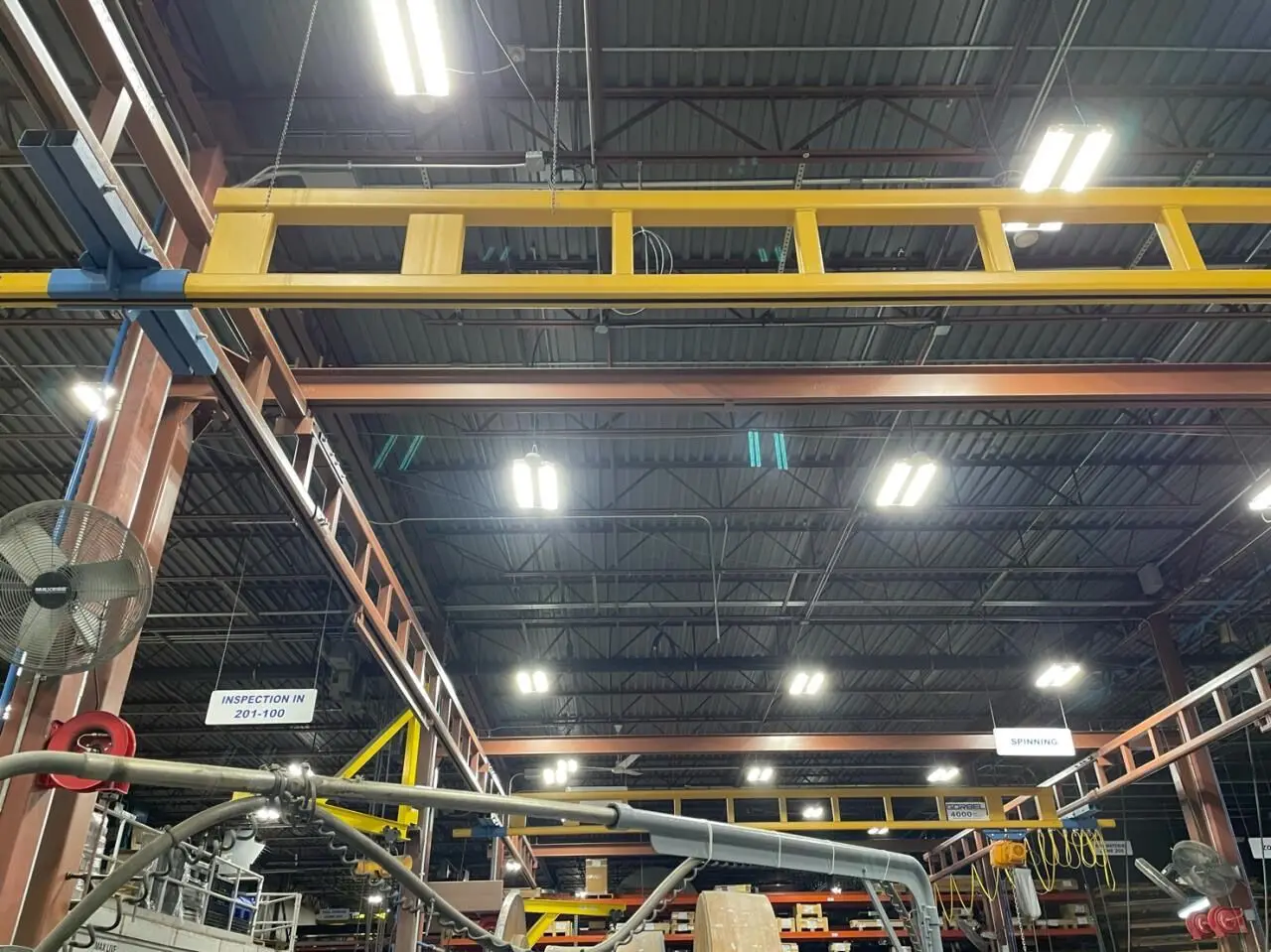 100W 130W 165W 200W Industrial LED Linear Highbay Light 160lm w