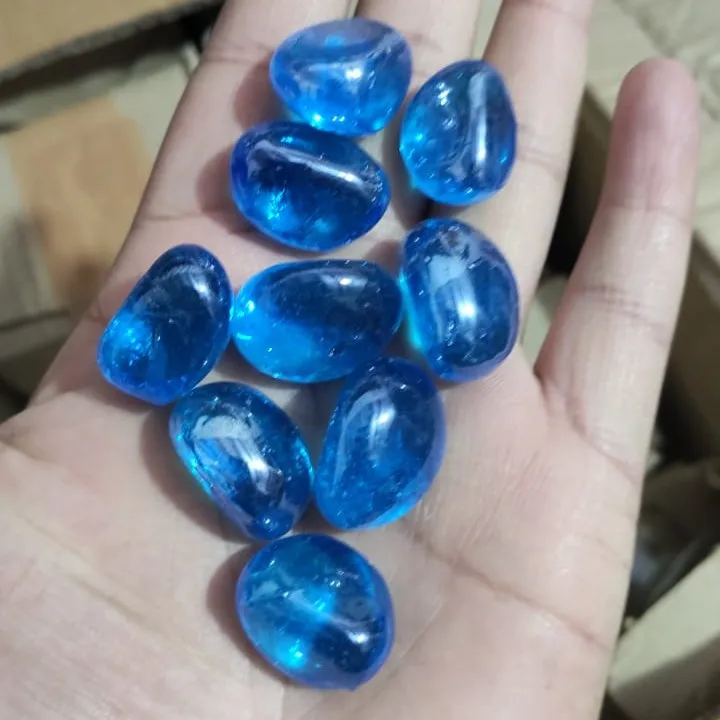 Premium Transparent Glass Stone Pebbles Smooth Polished with Solid Structure for Outdoor Bathroom or Exterior Use