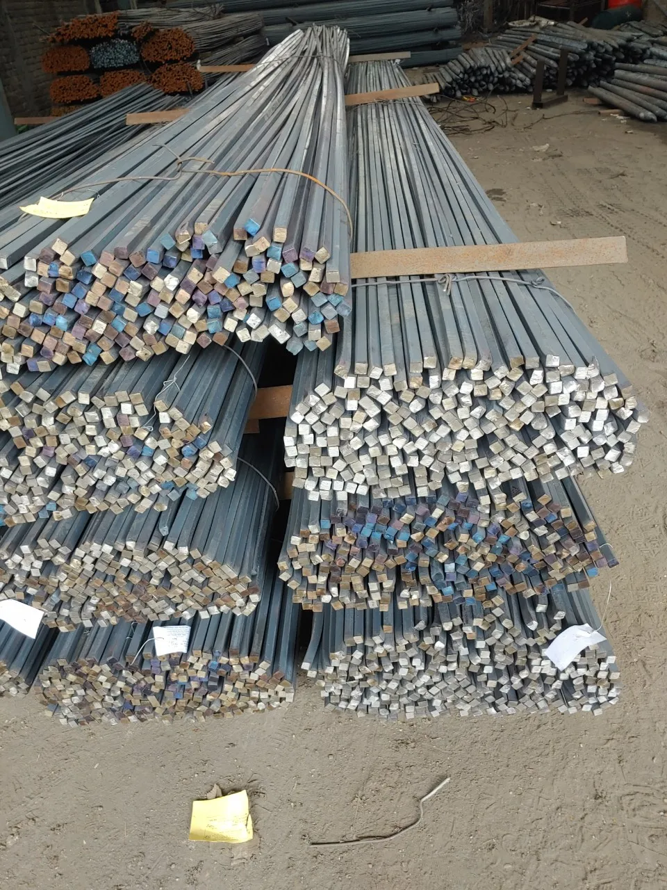 Steel Square Bars Competitive Price  Stainless Using For Structure Building Construction Standard Sea-Worthy Packing Viet Nam