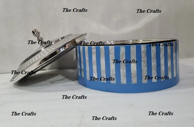 Marvelous Design Wooden and Steel Casserole Dish With Mother of Pearl Work Restaurant Serving Lunch and Dinner Hot Pot