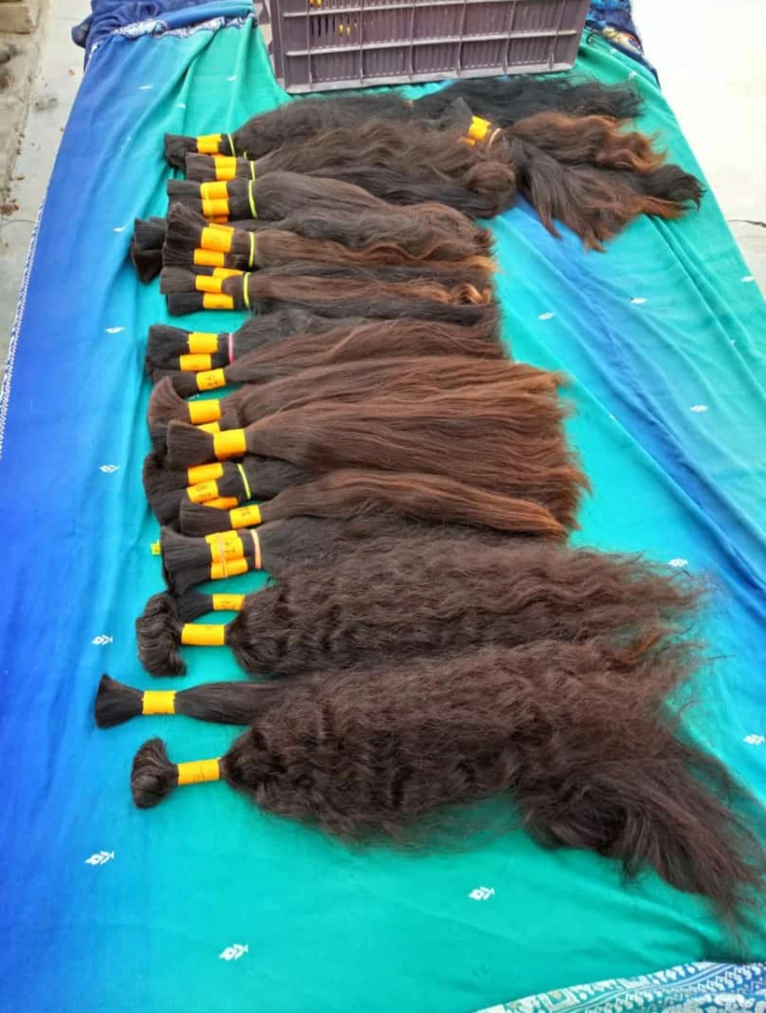 Cheap Cuticle Aligned Human Hair Extensions Bundles HD Lace Frontal Wigs Human Hair Lace Front Wigs For Europium Women