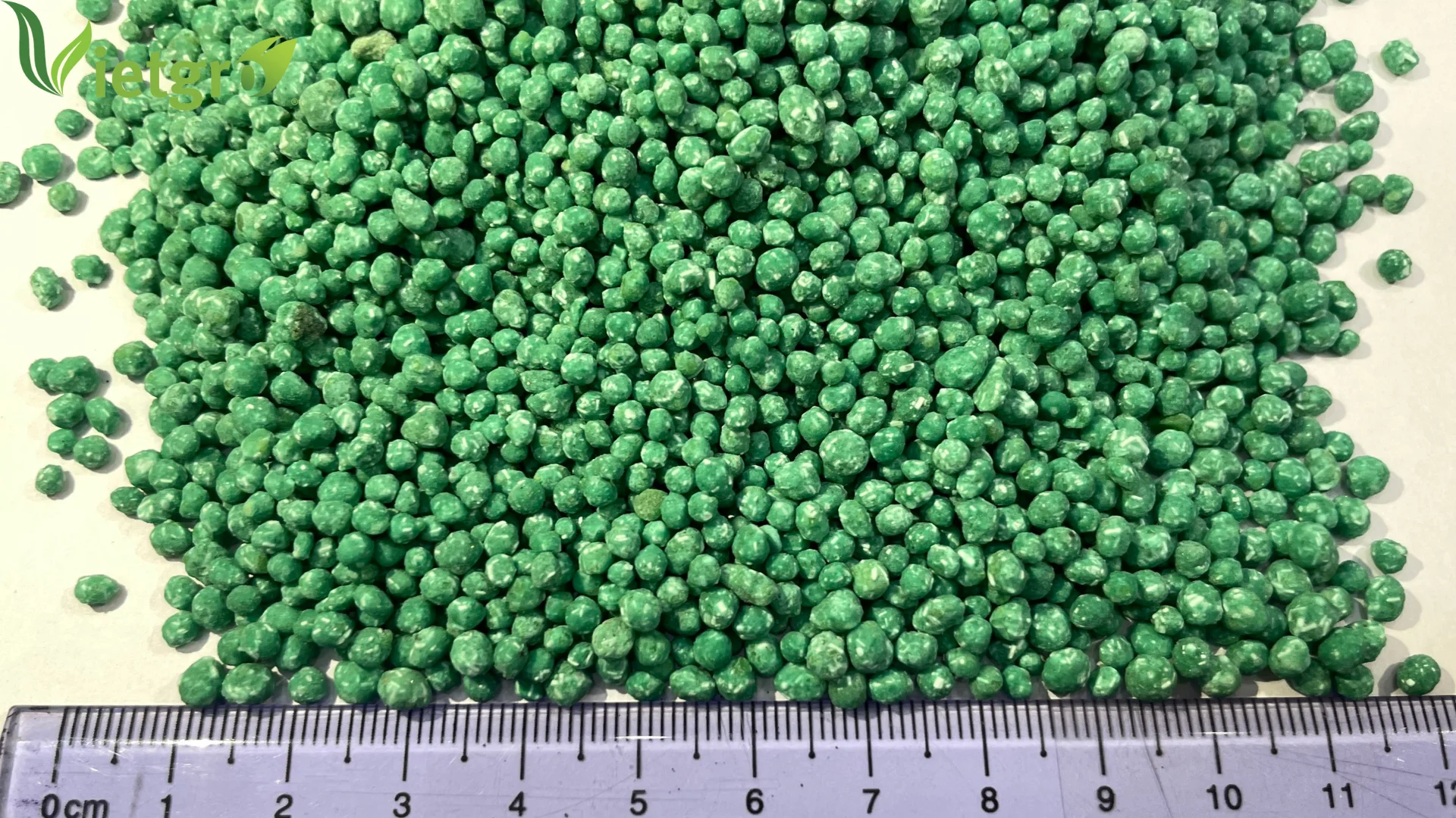 NPK 20-10-10 Compound fertilizer - Granular Fertilizer - Color: Green
