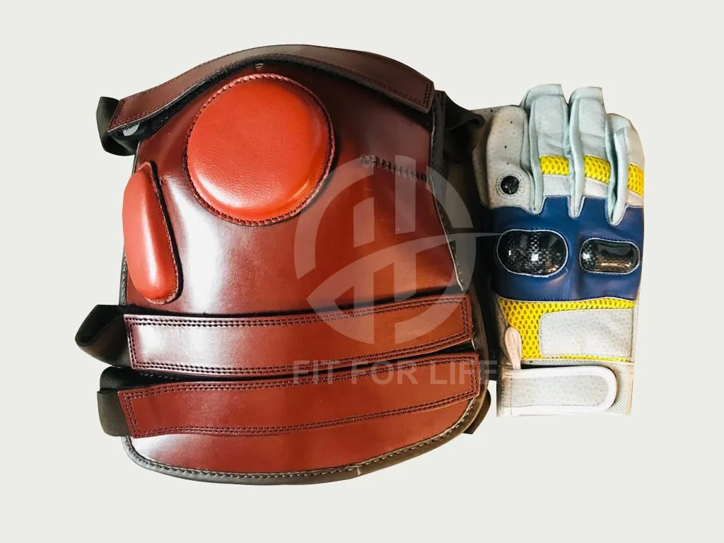 Polo Gloves  and Polo Knee guard Set in fine quality wholesale with Custom Logo