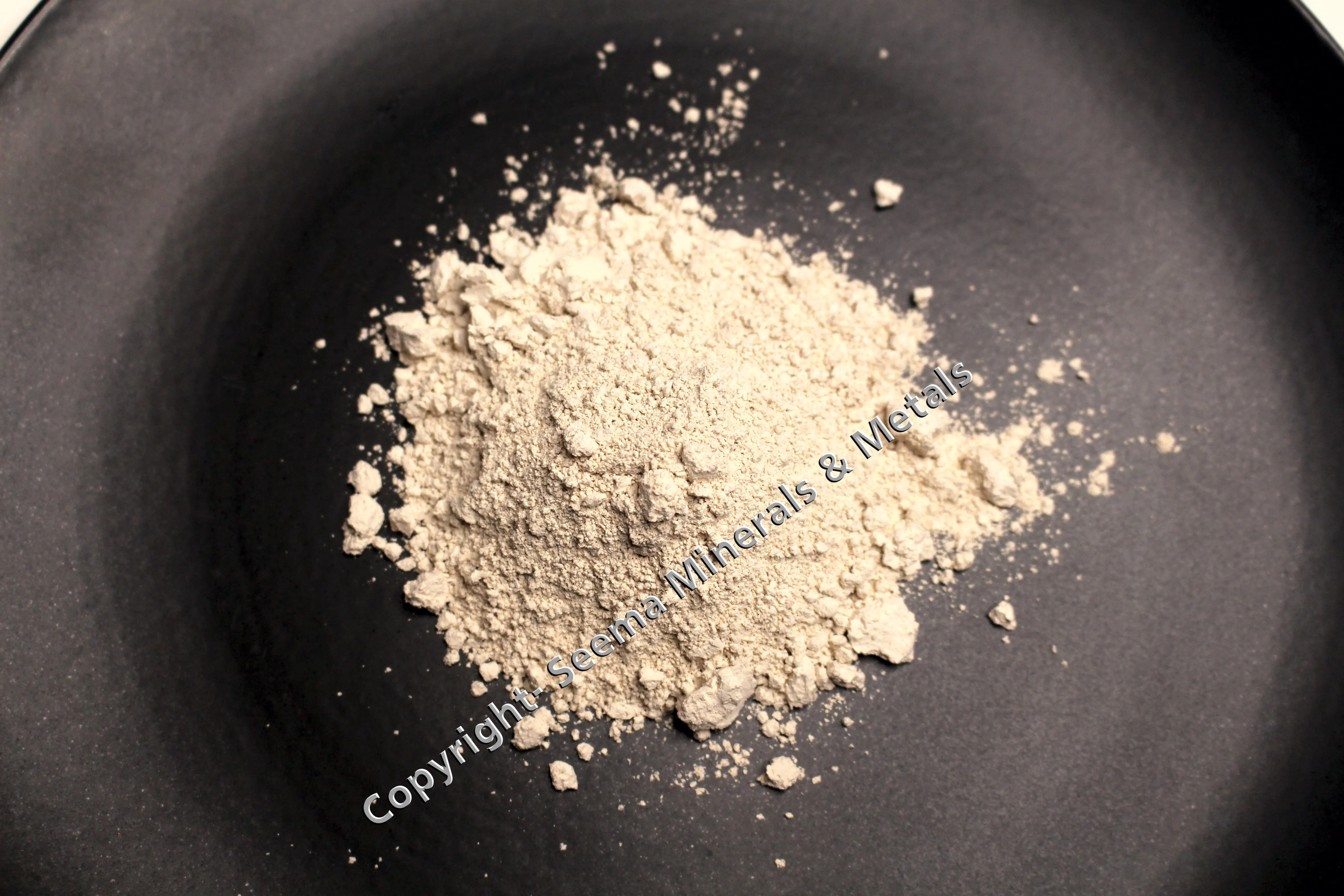 Calcined Diatomaceous Earth (Kieselguhr) Powder for Mould Release Centrifugal Casting