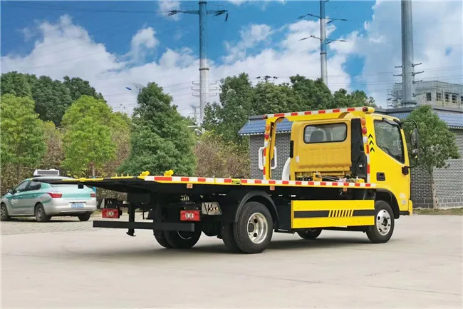 4 Tons Winch Tow Truck FOTON Aumark 4*2 Platform Towing Truck
