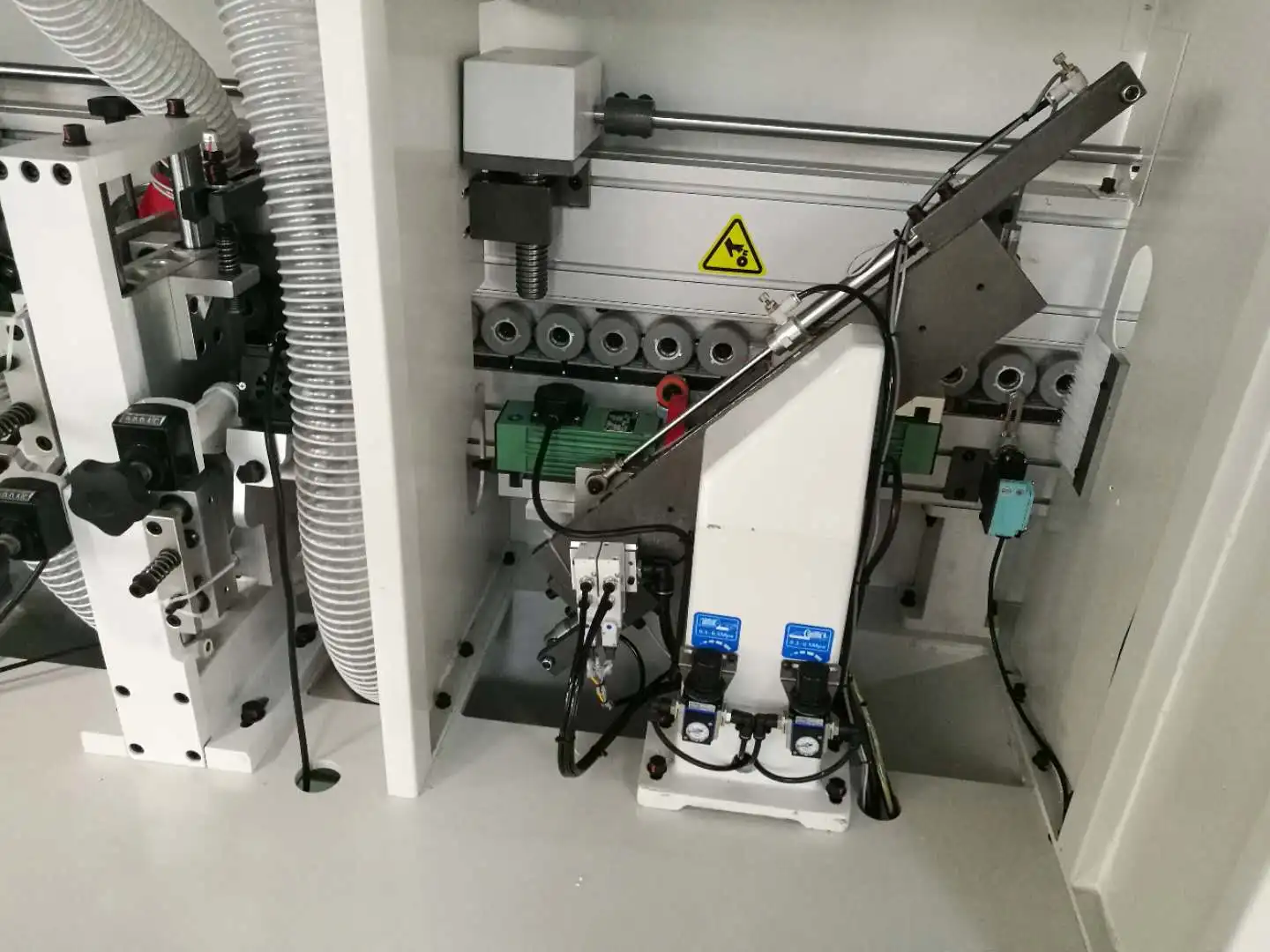 ZICAR MF50D станок для облицовки кромок