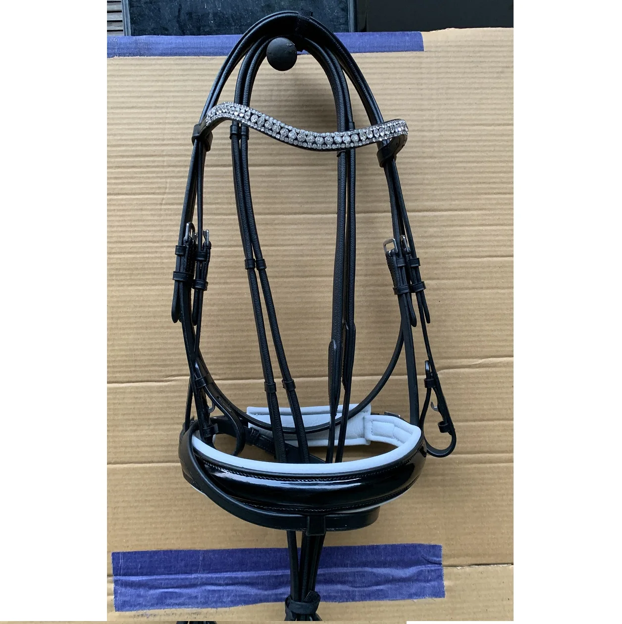 Высококачественный ремень для лошадей с поднятым носовым ремешком пряжки из нержавеющей стали мягкая подкладка белой коровы модные ремешки бровей