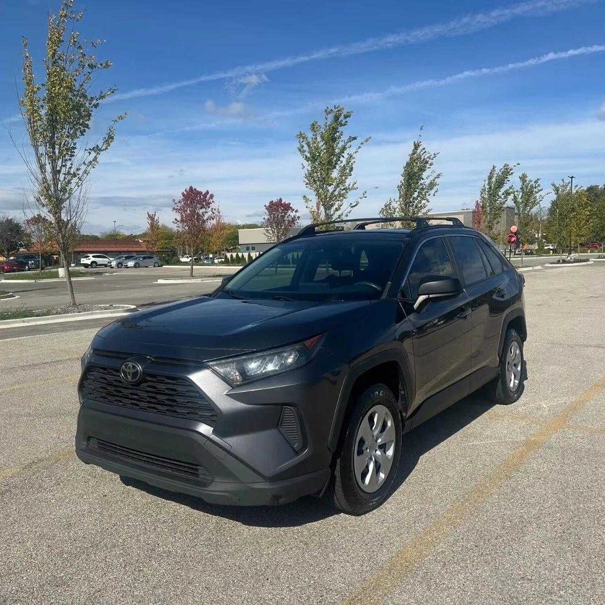 Б/у 2019 To-yo-ta RAV4 LE