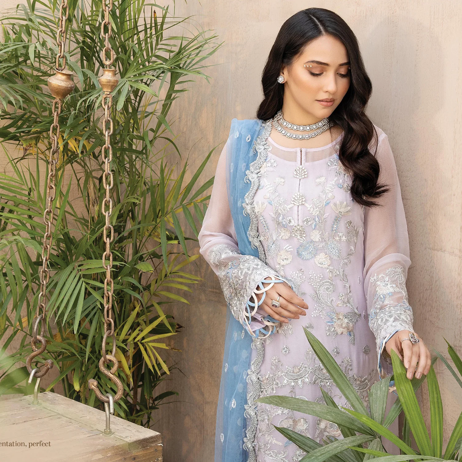 Оптовая продажа, пакистанское свадебное платье из шифоновой ткани с полной вышивкой, с краями из органзы и брюками из Необработанного Шелка