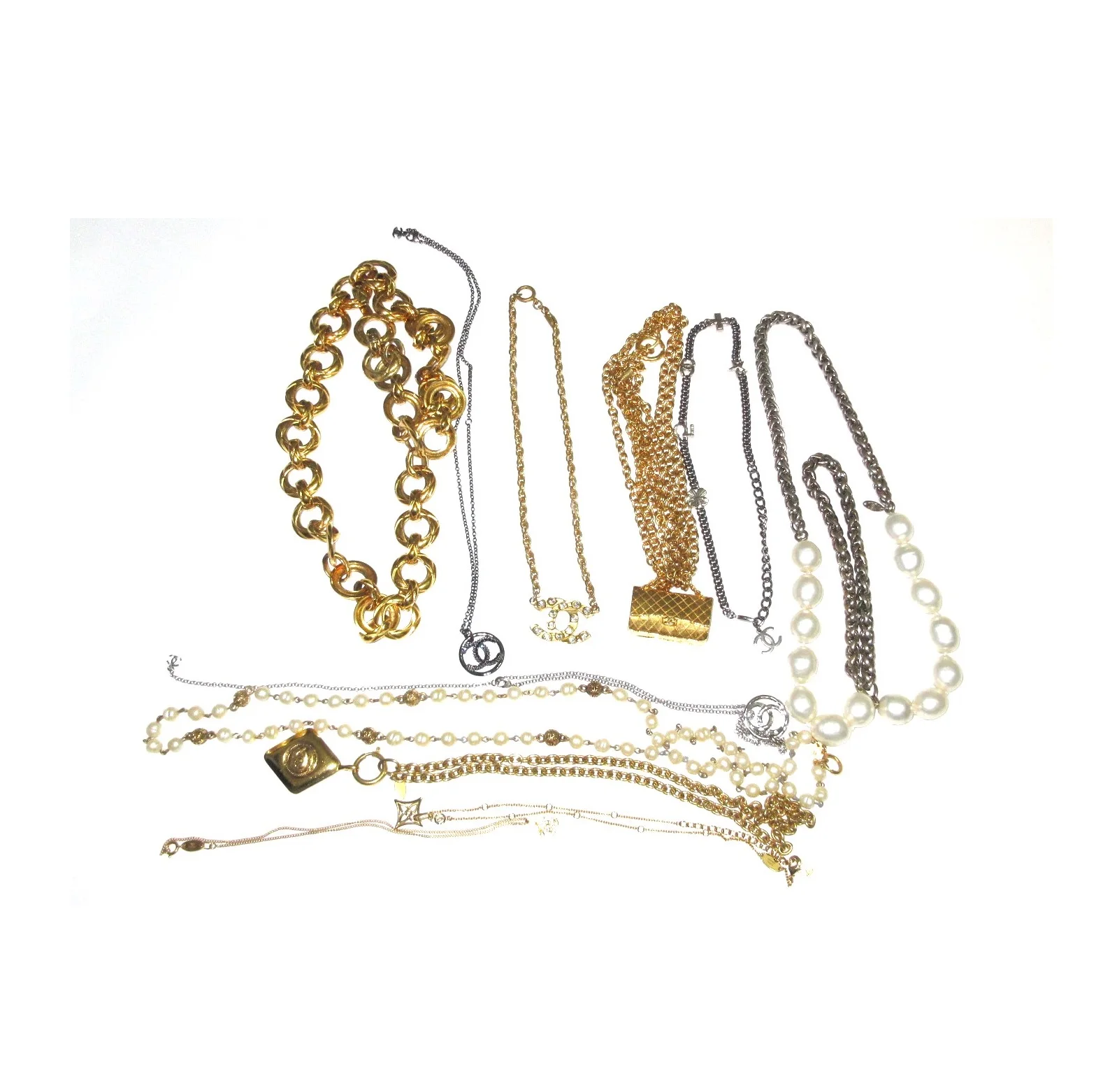 Luxurious Design Custom Manufacturer Personalized Hand Made High Quality Jewelry 2024