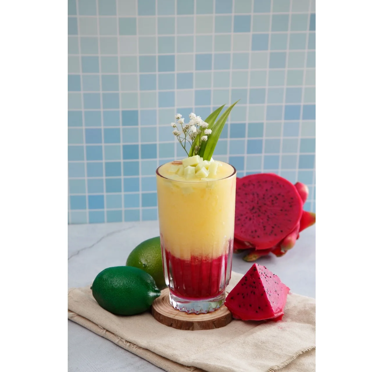 100% Natural Flavor Fresh Normal Feature Organic Naturally Taste Frozen Red Dragon Fruit Puree Seed-in