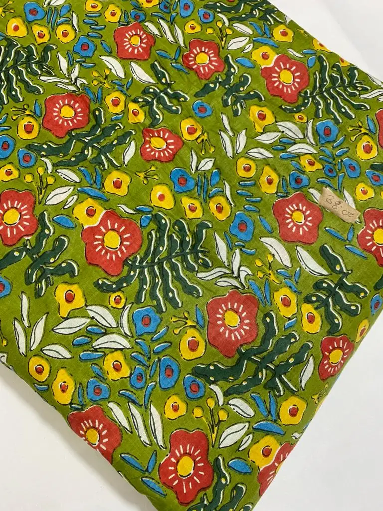 Standard Quality Flower Cotton Fabric for Making Apparel Dress Available at Affordable Price from India