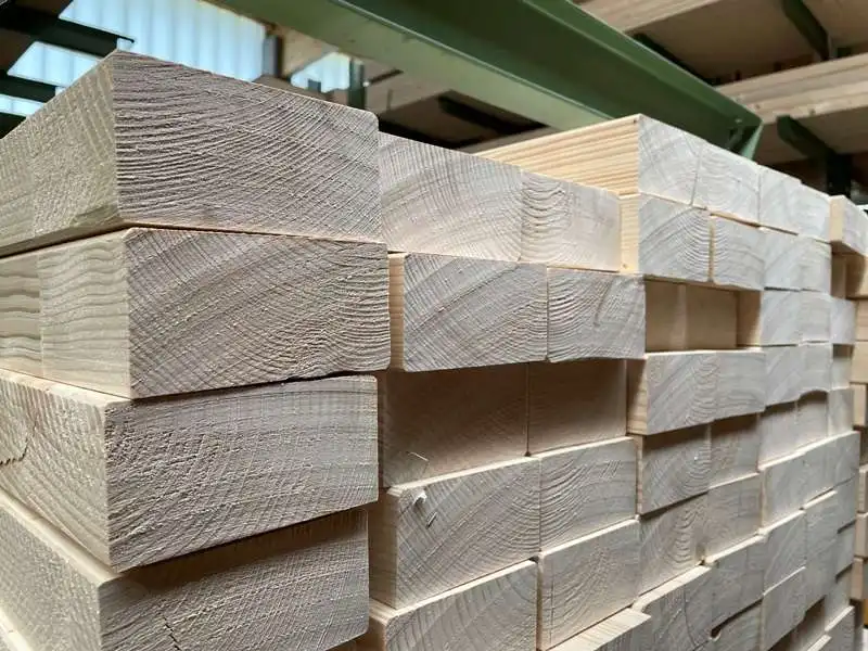 Construction Wood Construction Wooden Beam Pine Poplar lumber Lvl 50MM Studs Primed Lumber For Roof