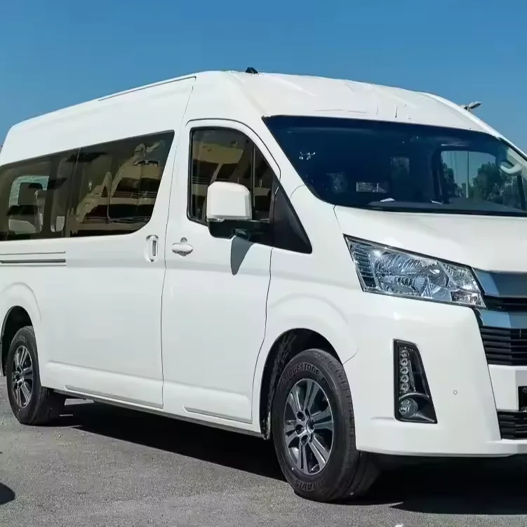 100% очень аккуратный 2022 Toyota HIACE 16 мест белого цвета