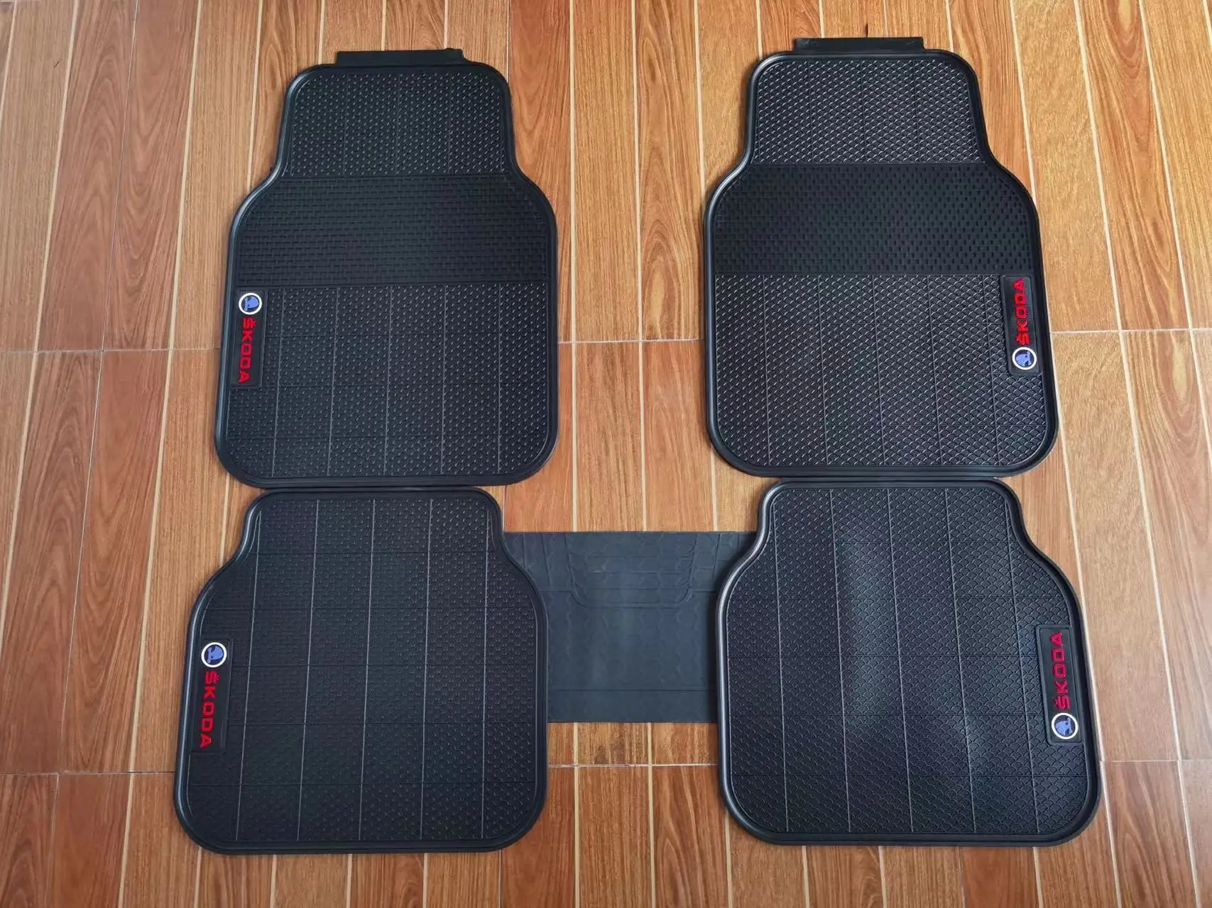 Wholesale Racing Red Luxury Car Floor Mats Full Set pvc Waterproof Car Mat set