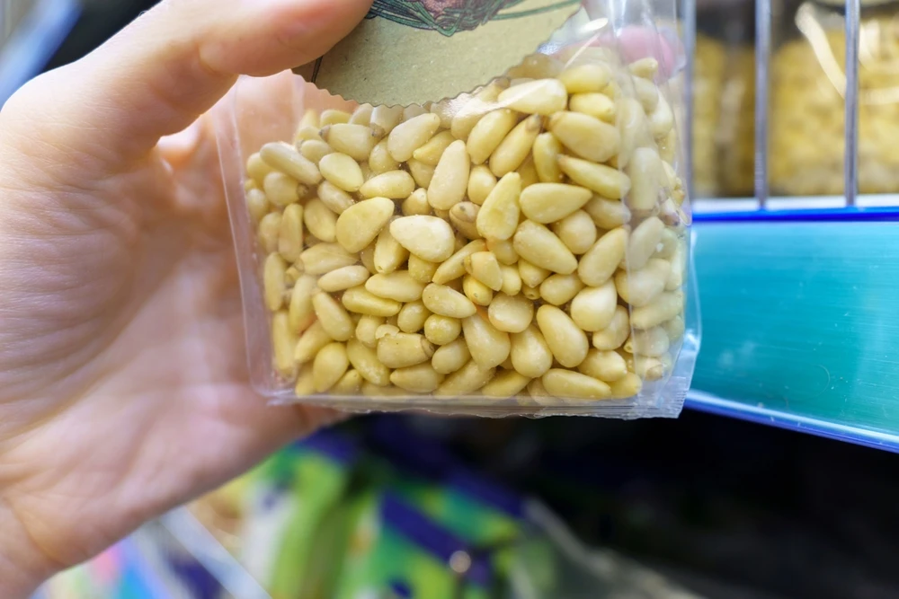 Dried Raw Pine Nuts, High Quality, Wholesale and Affordable, Natural, Turkish Pine Nuts