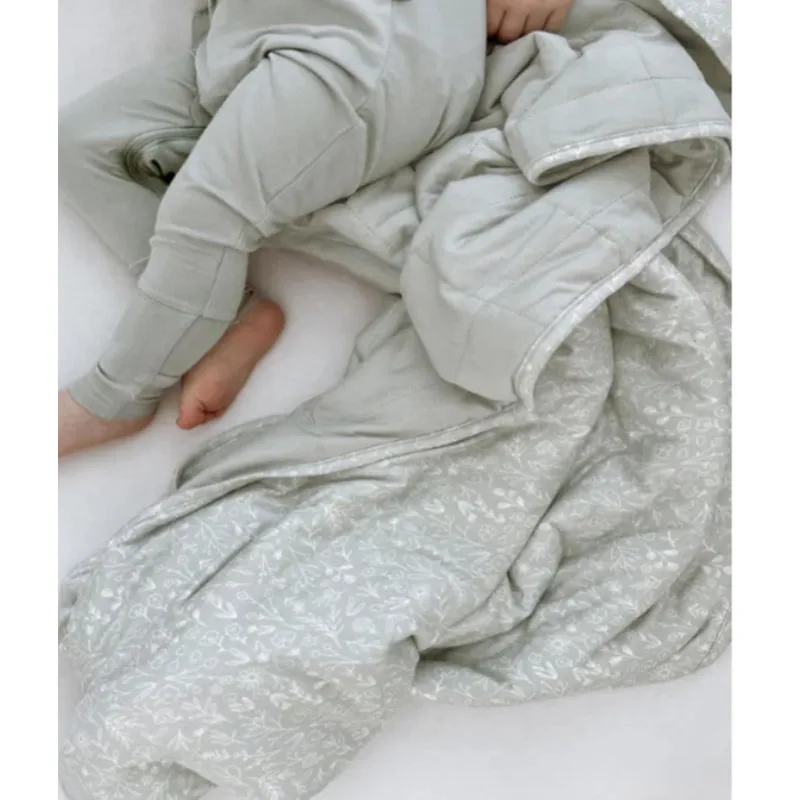 Vintage Floral Soft Silky Cotton Bamboo Rayon Breathable Cool Double Quilted Throw Blanket