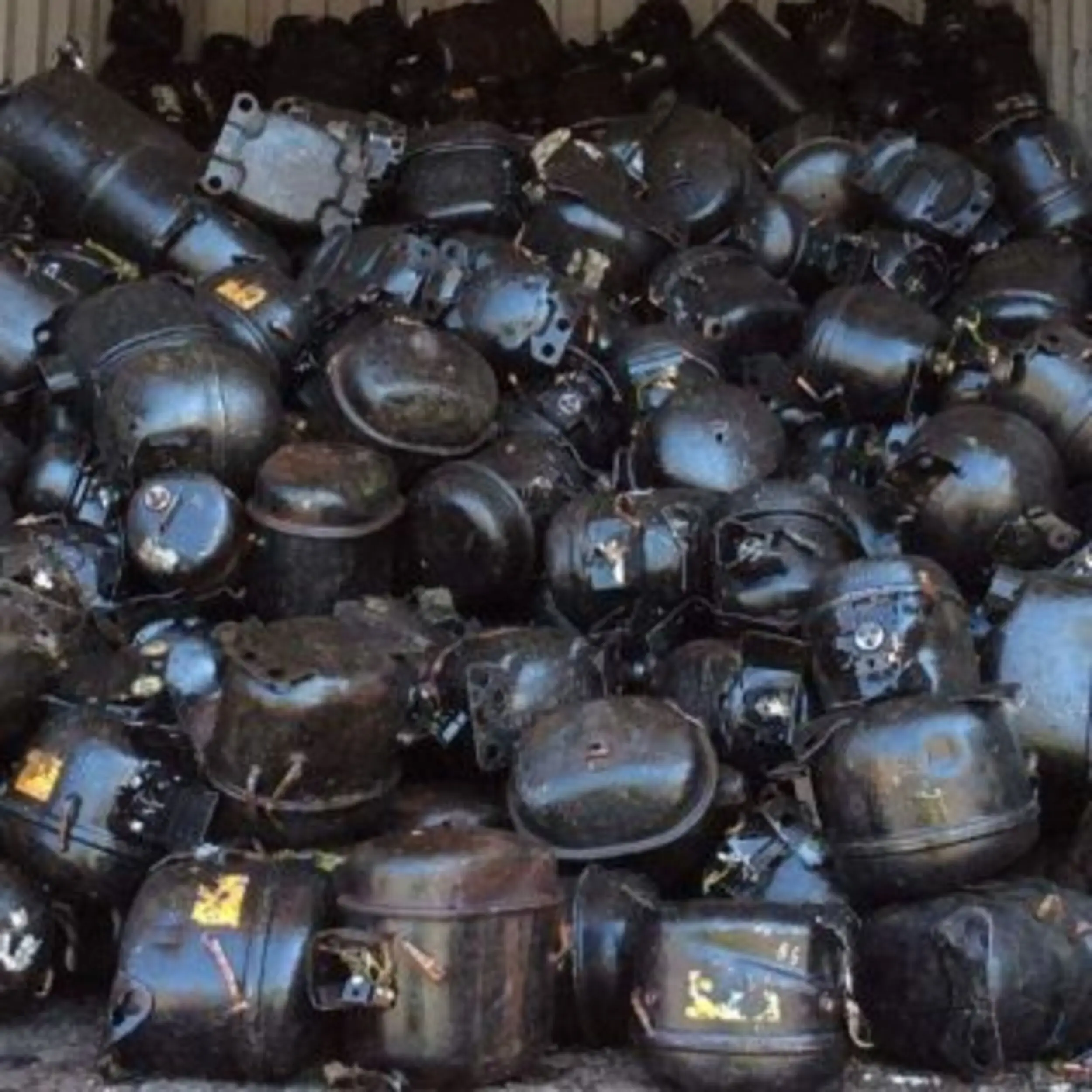 WHOLESALE BEST GRADE AC/FRIDGE/REFRIGERATOR COMPRESSOR SCRAP