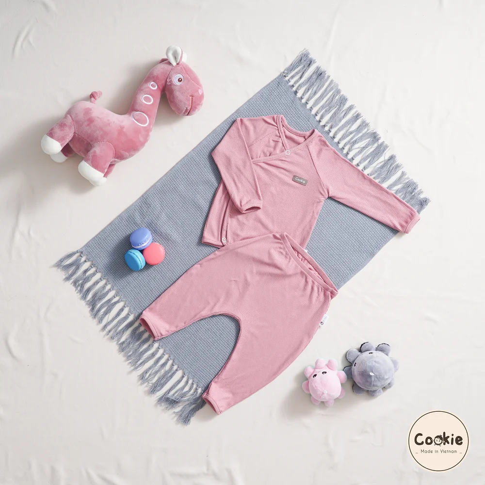 OEM Service Air-cool Knitwear fabric Unisex Newborn Baby Set with a CF button placket long sleeve top & elastic waist pants