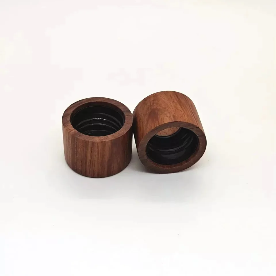 Varnishing Diffuser Oil Base Round Home Decoration Wooden Turned Polished White Oak Aroma Oil Diffuser Base Wood