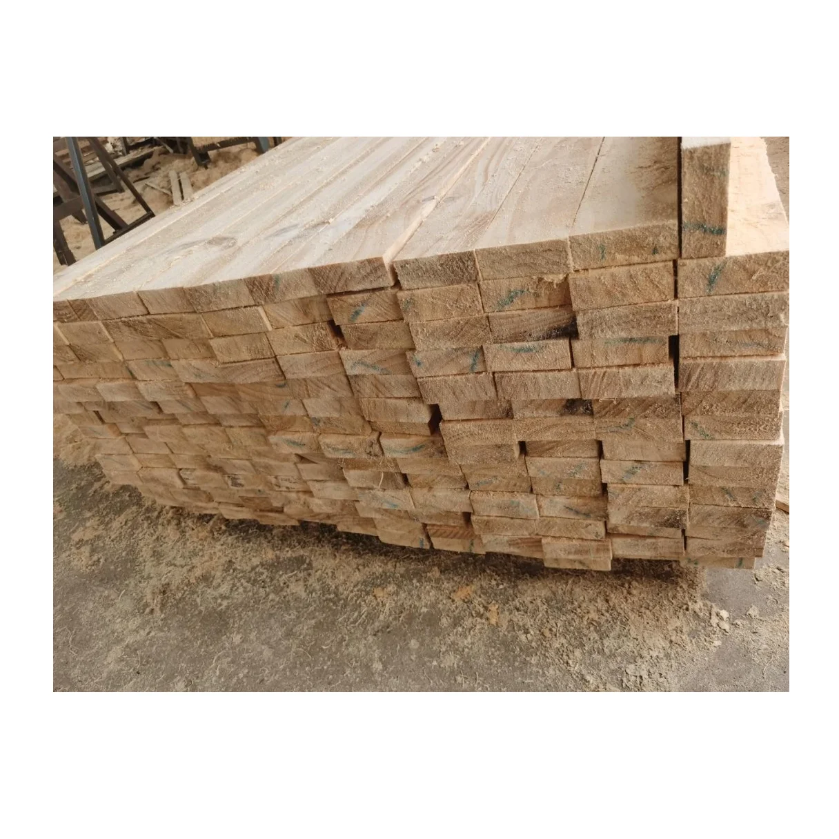 Direct Supplier Of Spruce / Oak / Teak Sawn Timber For Framing Wood Lumber At Wholesale Price