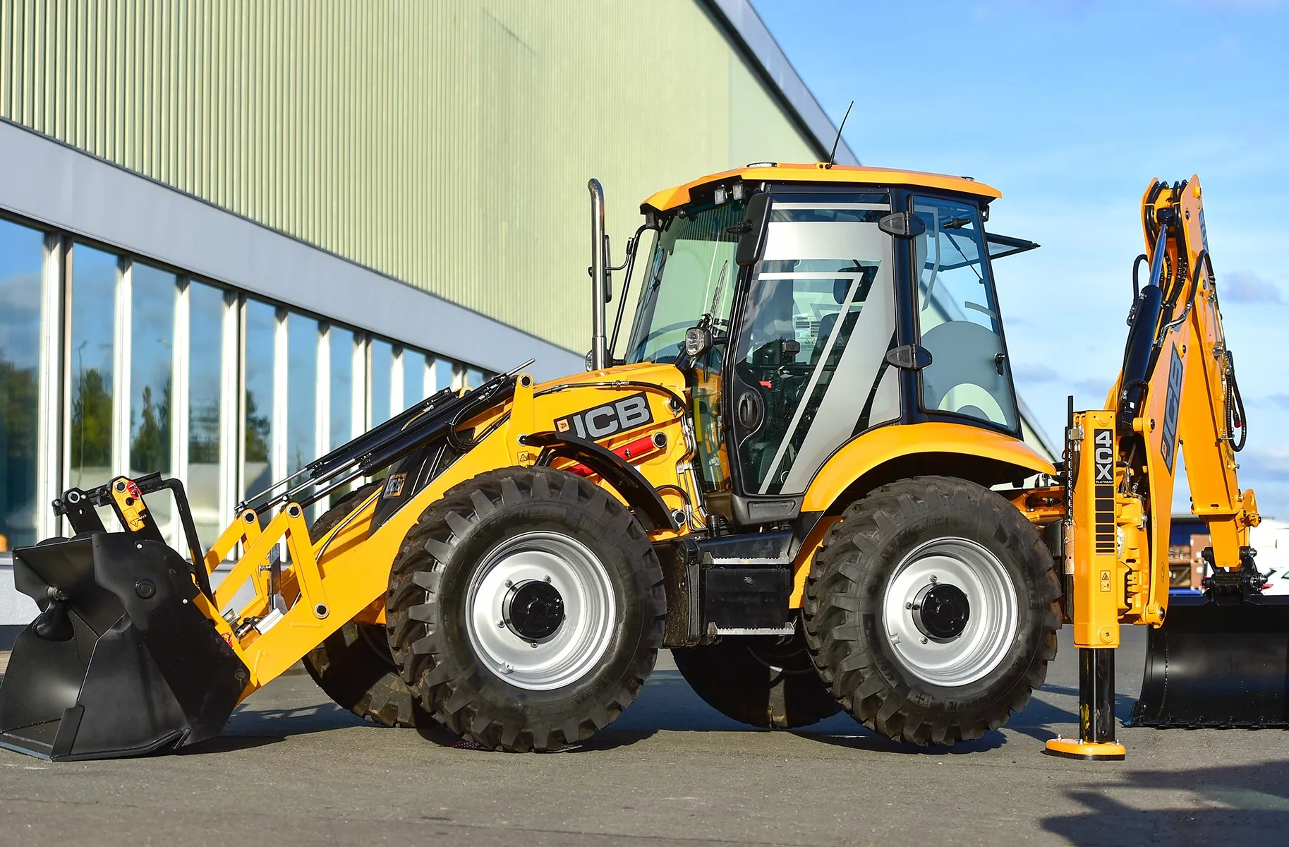 Quality Mini Backhoe Excavator Loader Small Backhoe Loader for sale