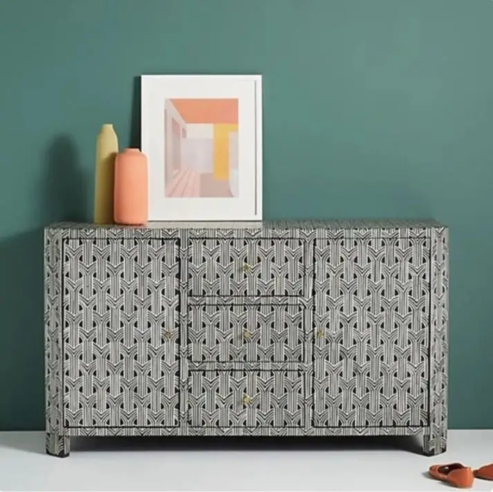 Modern Trending Hot Selling Bone Inlay Handmade 3 Drawers 2 Door Sideboard Buffet Dresser Optical Pattern Bone Inlay Furniture