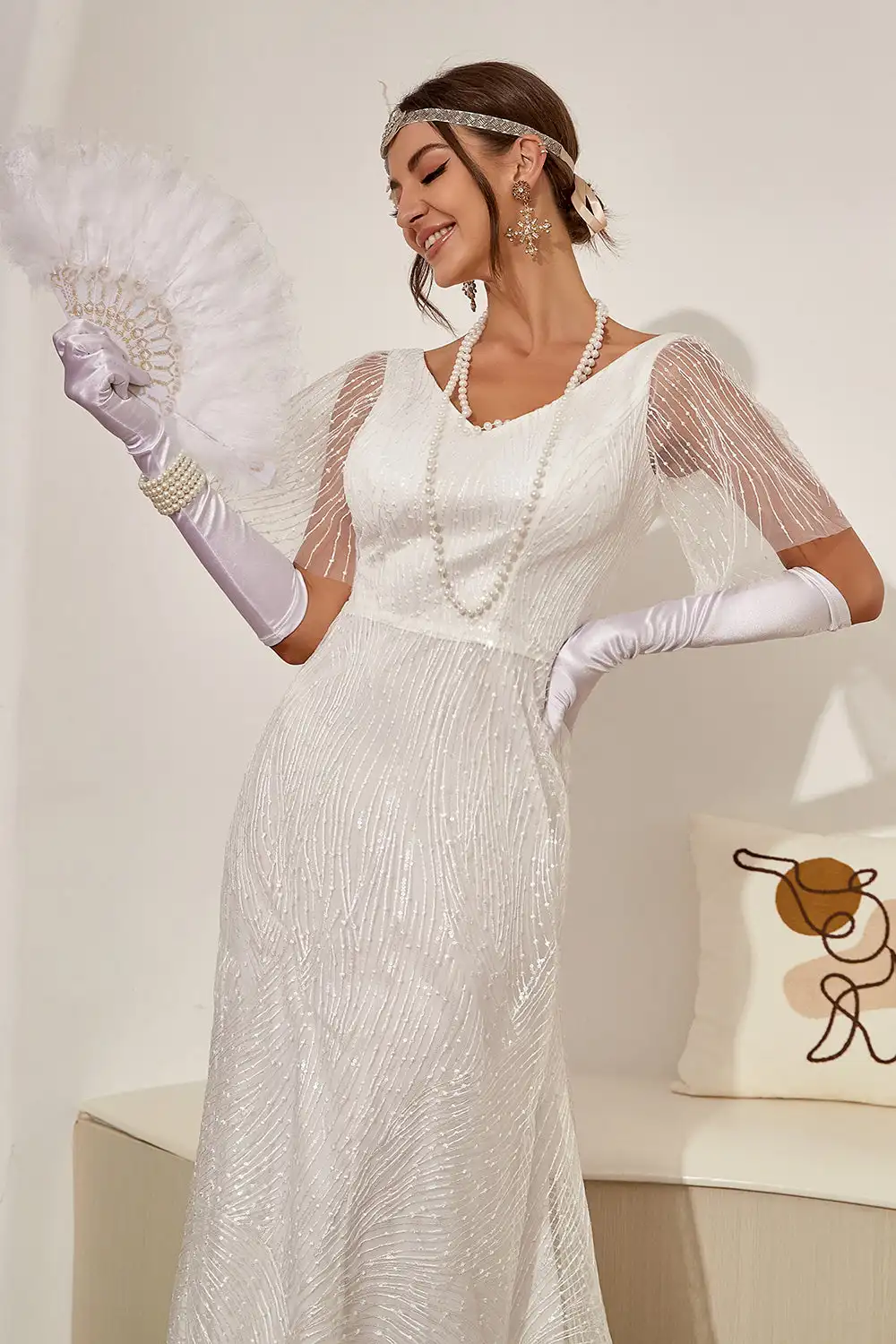 Mermaid White V-Neck Long Wedding Dress Vintage Beading V Neck Short Sleeves White Bride Wedding Dresses for Women