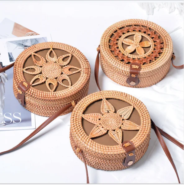 New Design 2024 Fashion Seagrass Straw Hobo Mini Tote Natural Rattan Handmade Women Round Woven Crossbody Handle Ring Beach Bags