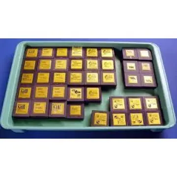 Керамический центральный процессор золотого цвета/Процессор AMD 486 и 586 ЦП