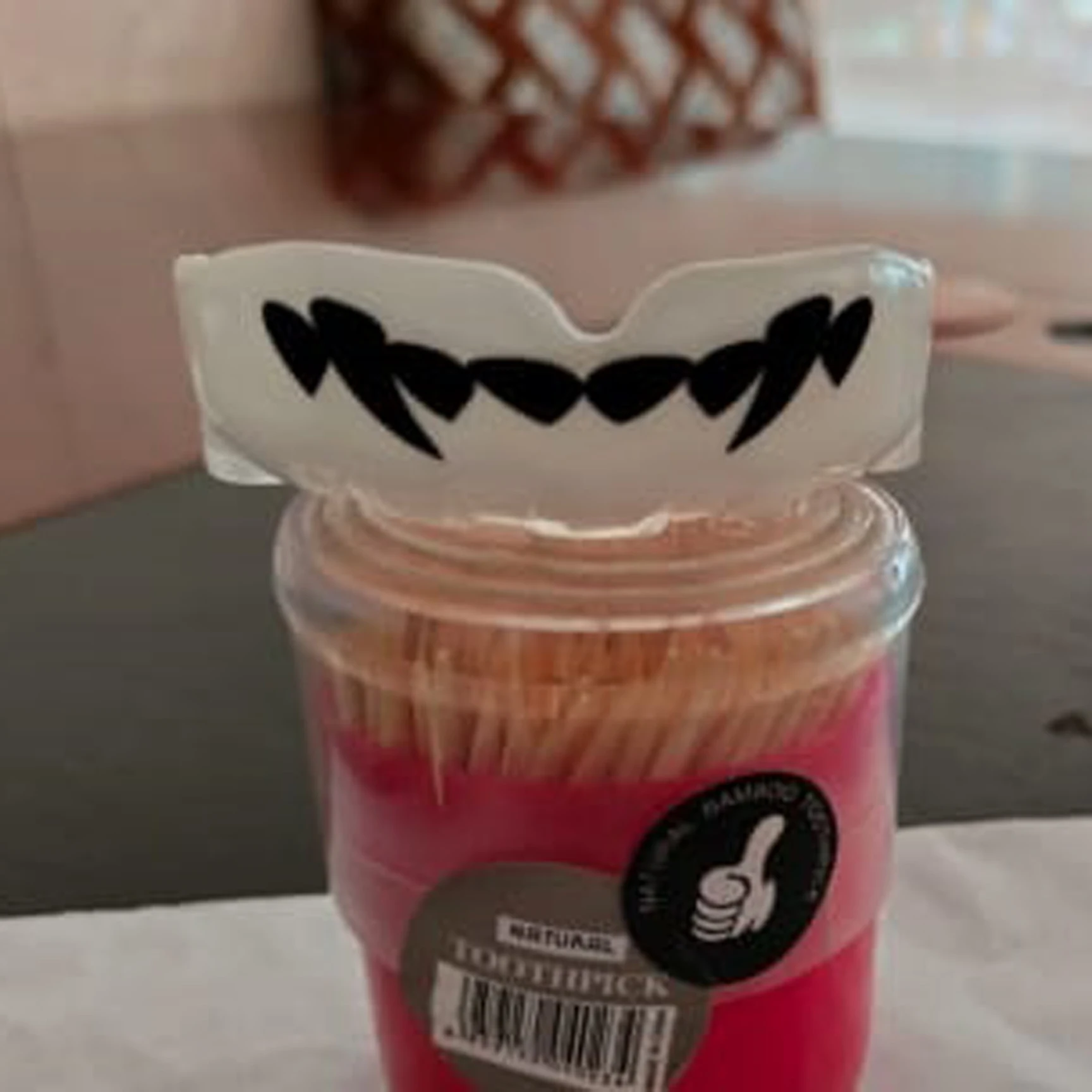 Специально изготовленные детали для защиты зубов с чехлом и логотипом Очень рекомендуем