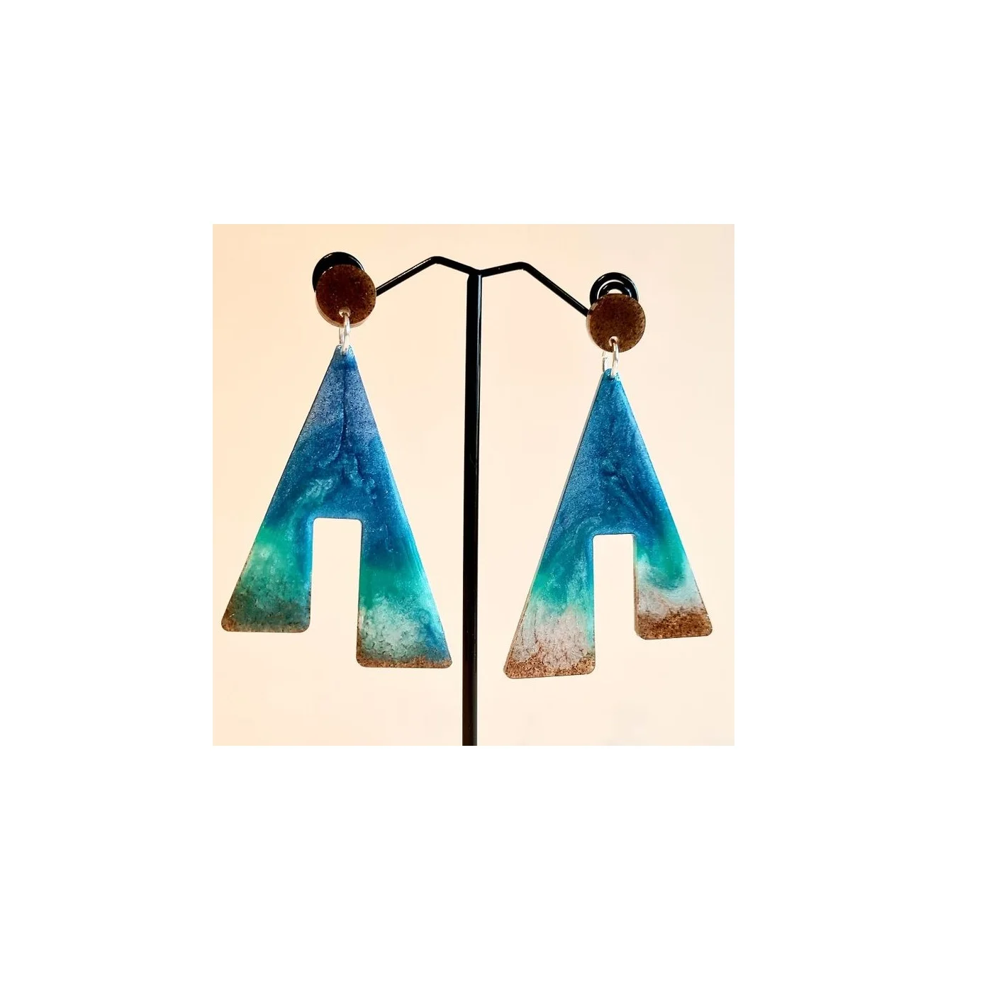 Standard Quality Resin Earrings for Women Fashion Jewellery Earrings from Indian Exporter Latest Product 2024