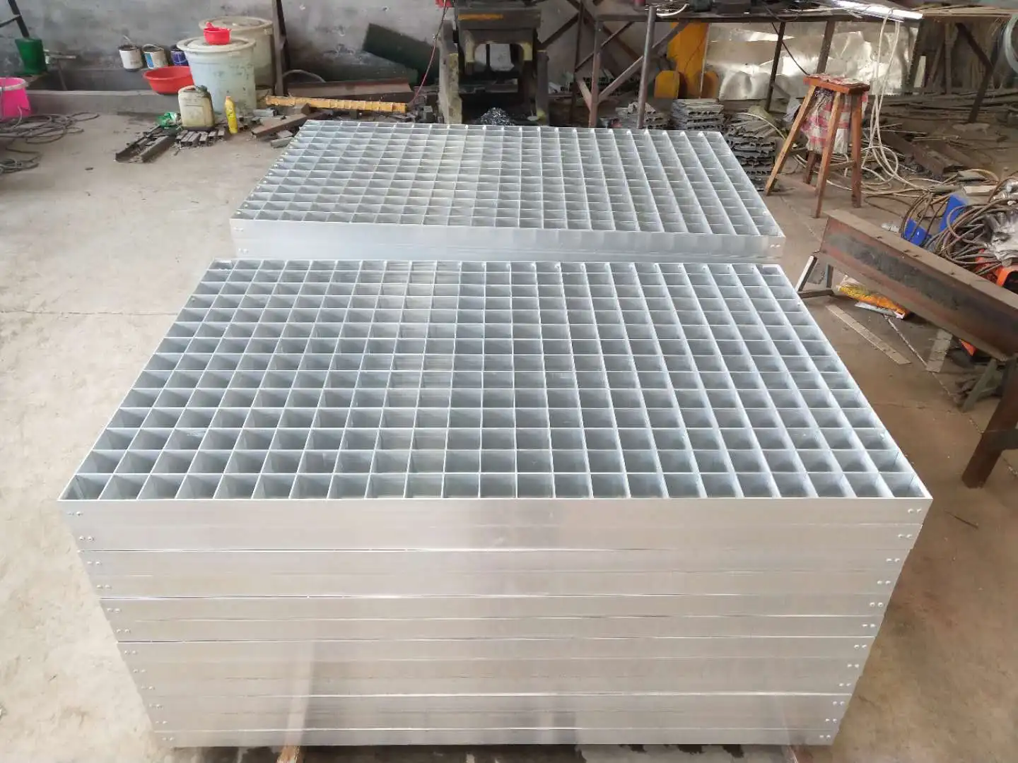 Metal building materials aluminum grating