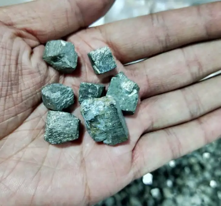 HIGH GRADE A COPPER ORE 20%-50% CU copper  ore